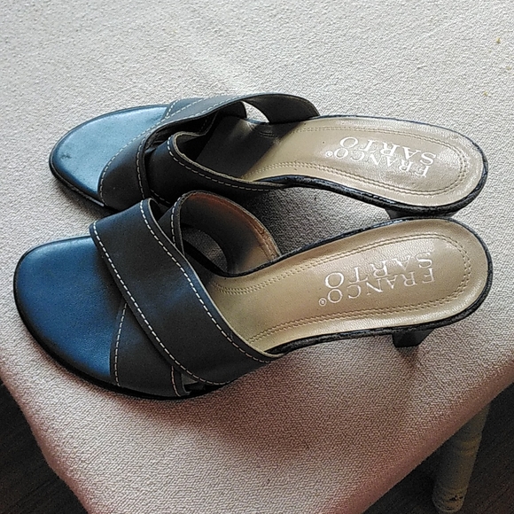 Blue heels Franco sarto size 8 1/2 - Picture 2 of 3
